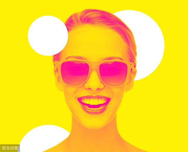 表情不自然的拍照姿势,拍照时怎么微笑拍照表情更自然