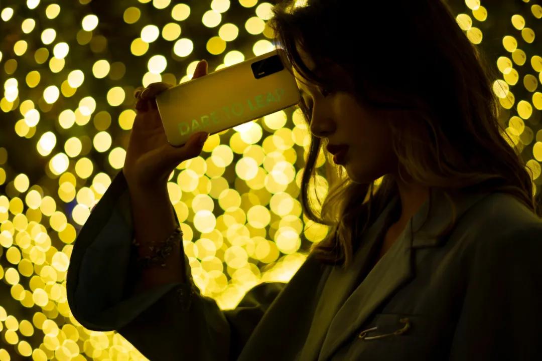 realmeq3是一款直面屏手机吗,realme最具性价比的千元机