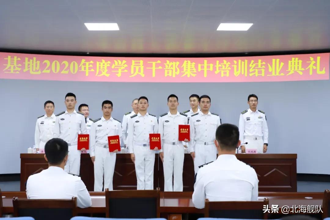 后浪奔涌在时代的潮流里,后浪奔涌而来