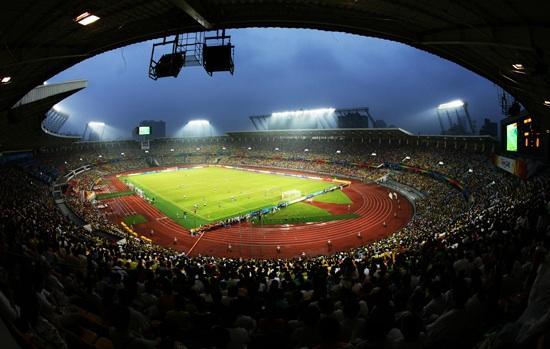 球迷朋友们，中超十六强，各自主场最震撼的体育馆，你能知多少？