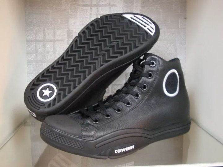 “经典”之路上渐行渐远，CONVERSE能否找回自我？