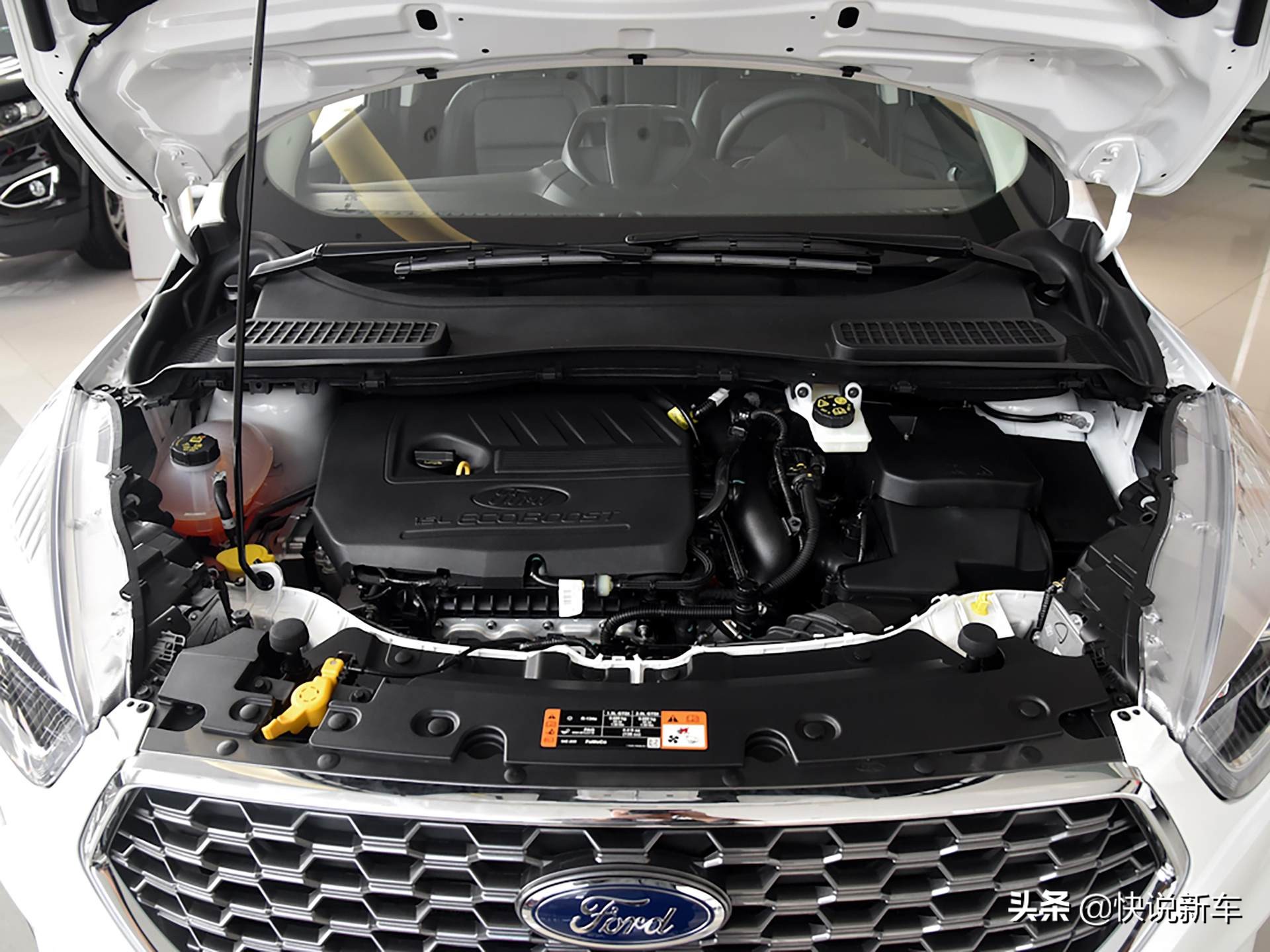 全球实拍福特翼虎,福特翼虎最顶配是全时四驱吗