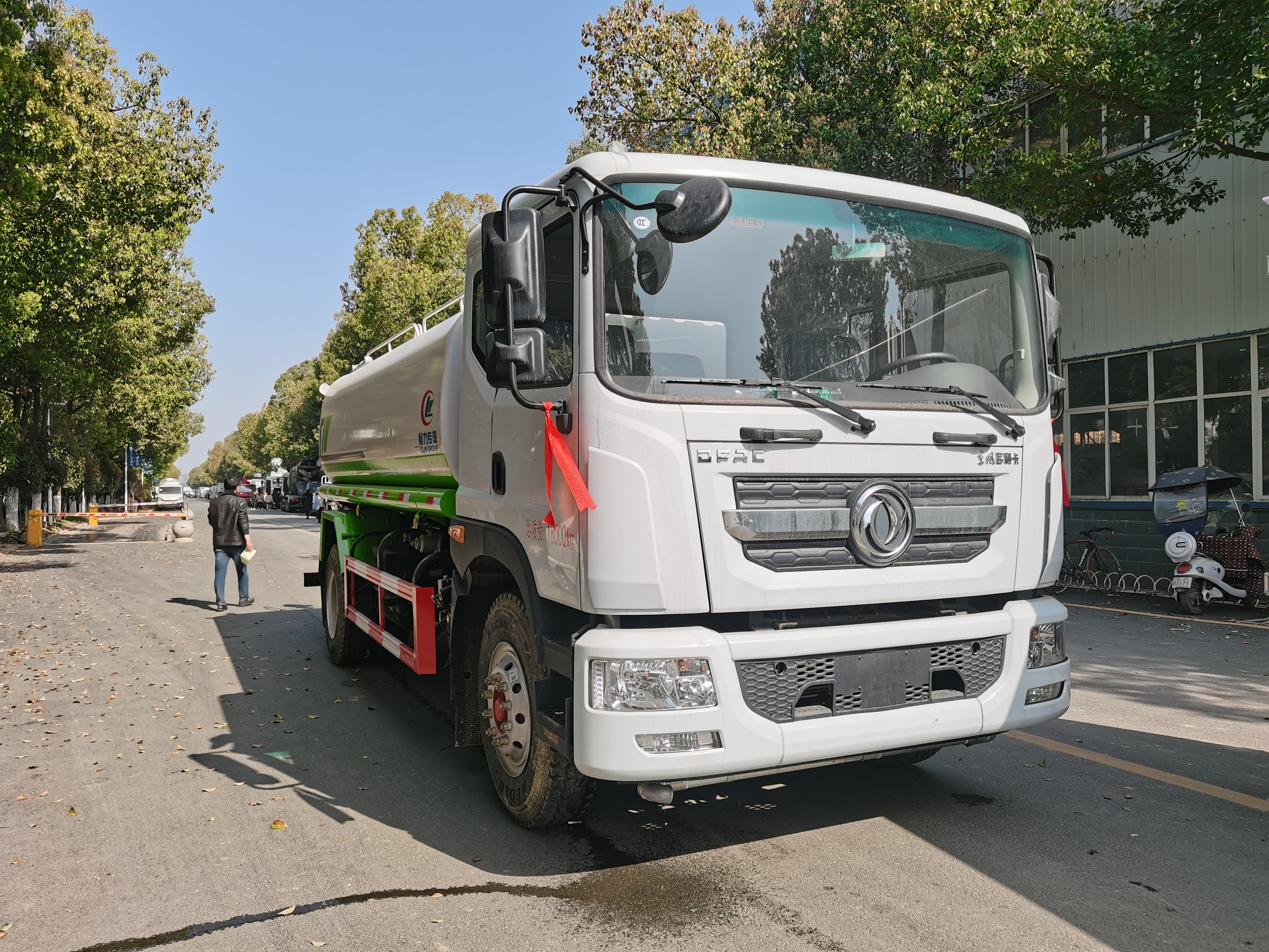 东风d9洒水车程力,程力重工d9洒水车