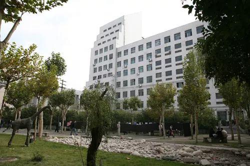 西安美院：中国九大美院之一，我国最早开办艺术专科的院校之一