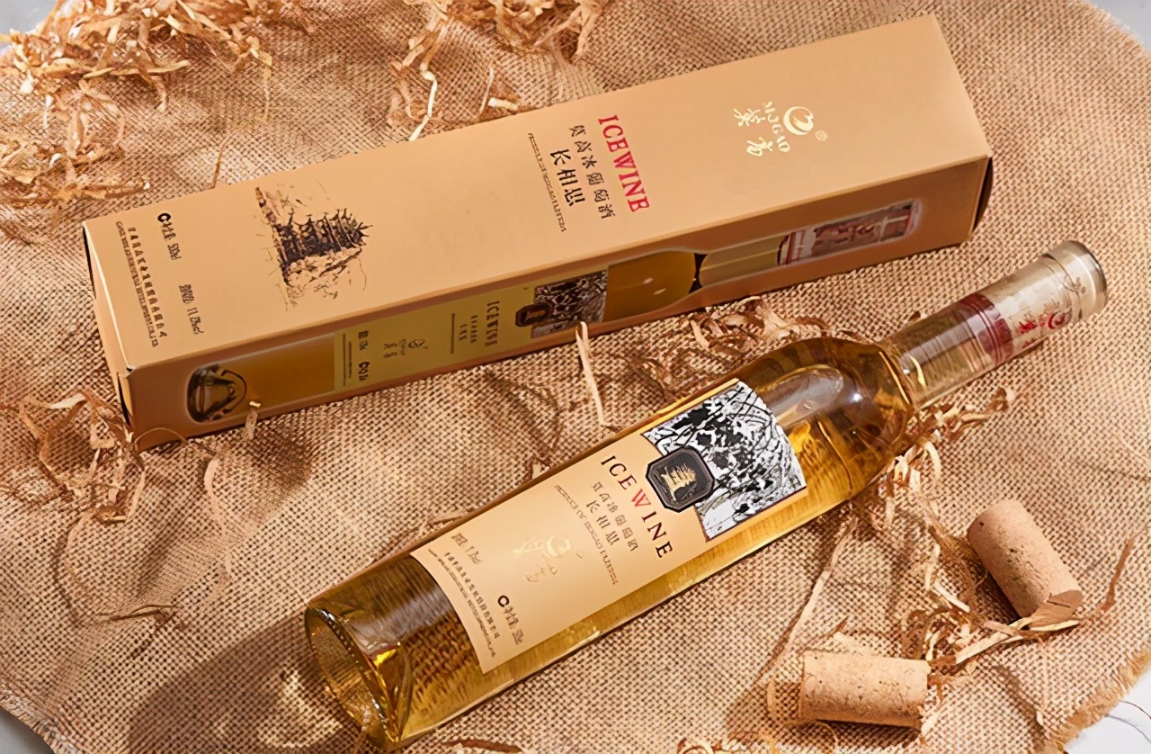 酒友圣诞节约会想玩浪漫?送花不如请她喝杯甜甜的酒