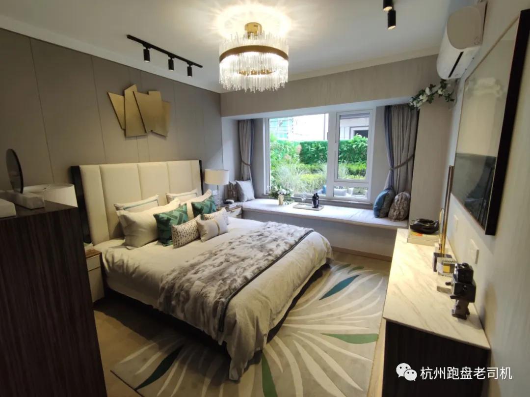 杭州临平奥特莱斯旁边楼盘 (临平奥特莱斯对面的叠墅)