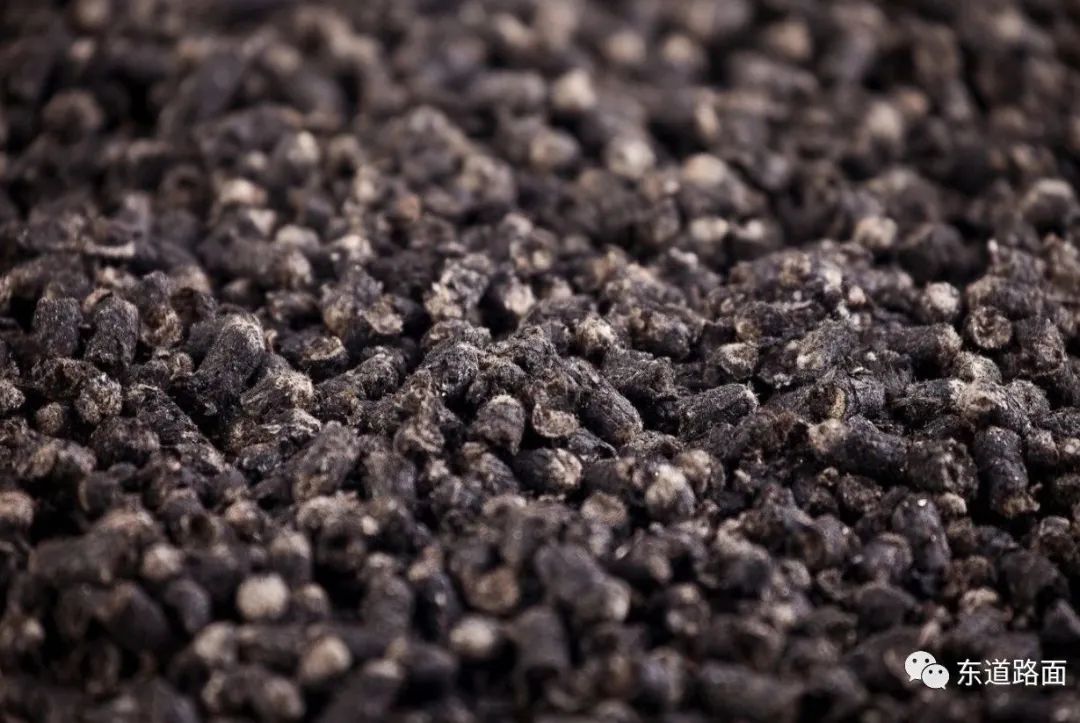 高速公路沥青路面材料选择与性能,沥青路面用聚合物纤维