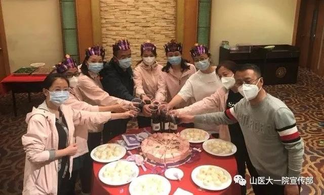 抗疫军队支援湖北,守望相助共抗疫情中国捐赠物资