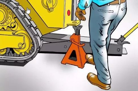 三一200挖机履带松紧度多少合适,柳工150挖机履带松紧度多少合适