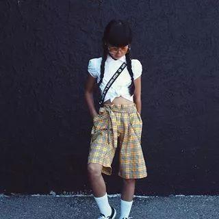 9岁小姑娘滑板视频,9岁滑板女孩