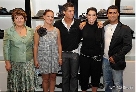 c罗回豪宅完整视频,c罗回里斯本给妈妈过生日