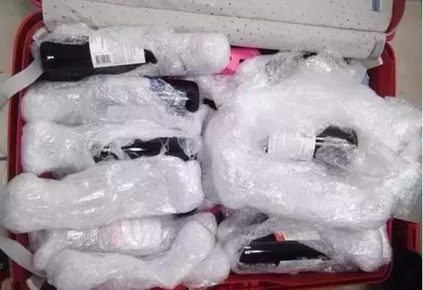 濂崇暀瀛︾敓甯繖鎵樿繍琛屾潕,鐣欏鐢熷甫濡堝鏃呰