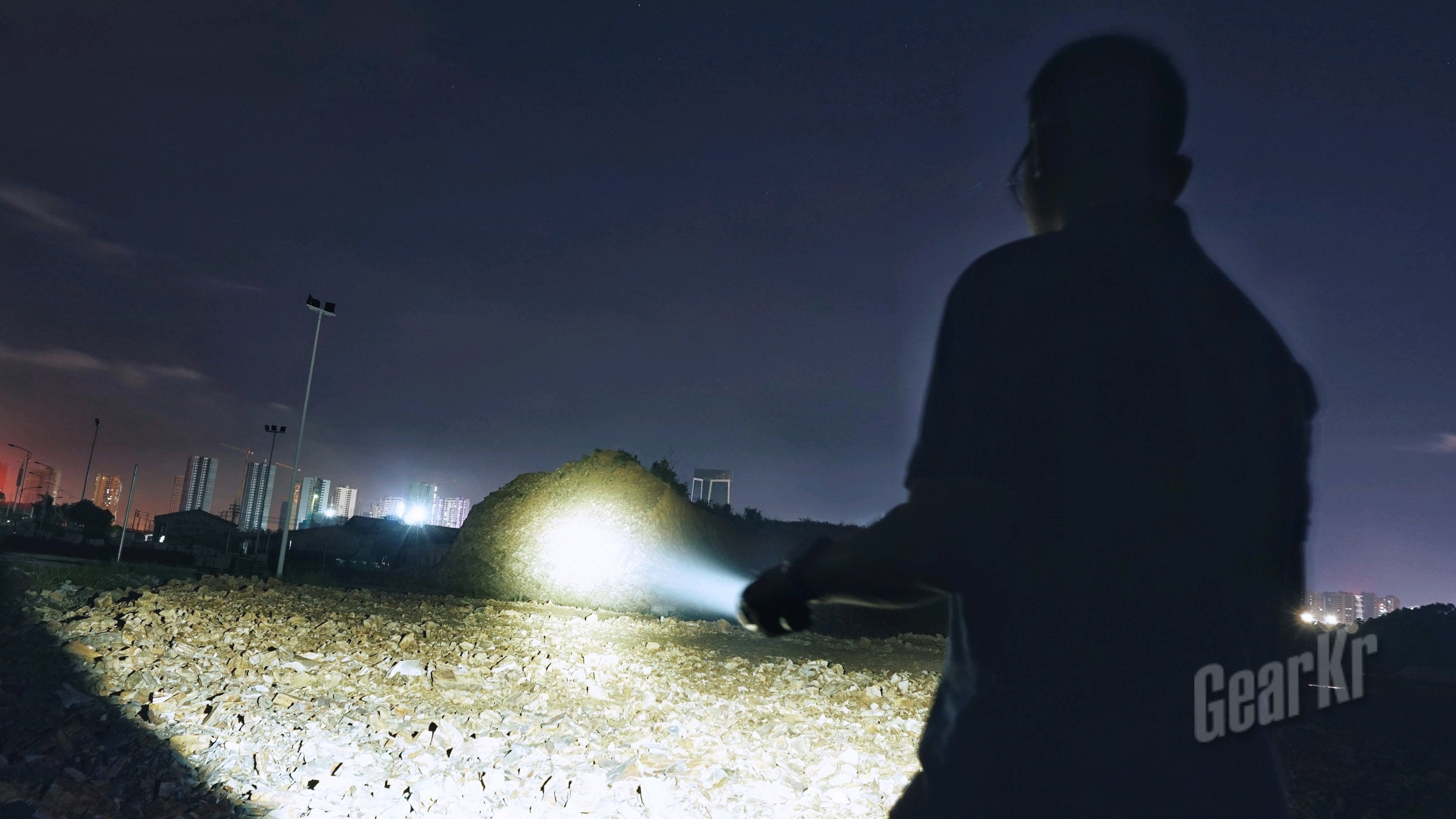 神剑手电筒,神剑手电筒远光