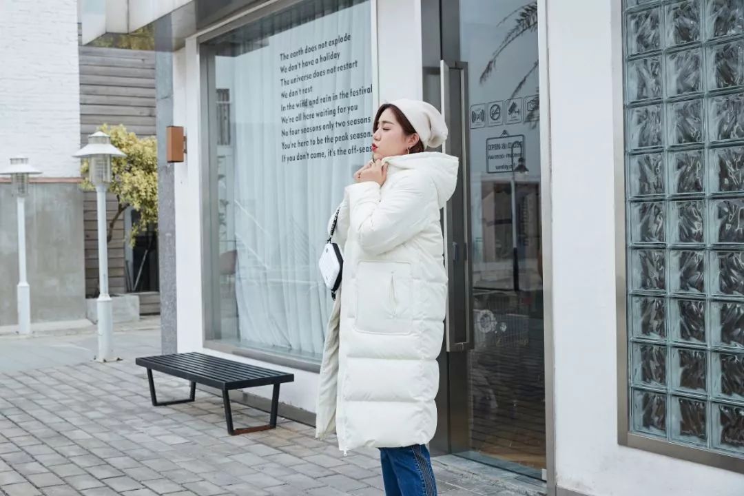 身材胖怎么穿？微胖女孩的时尚穿搭指南