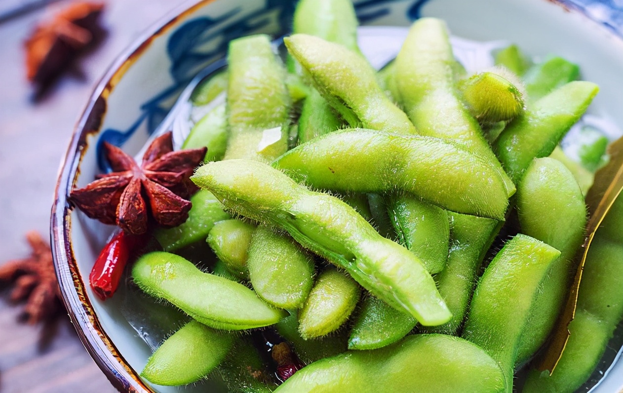 水煮毛豆发苦怎么回事,水煮毛豆怎么不入味呢