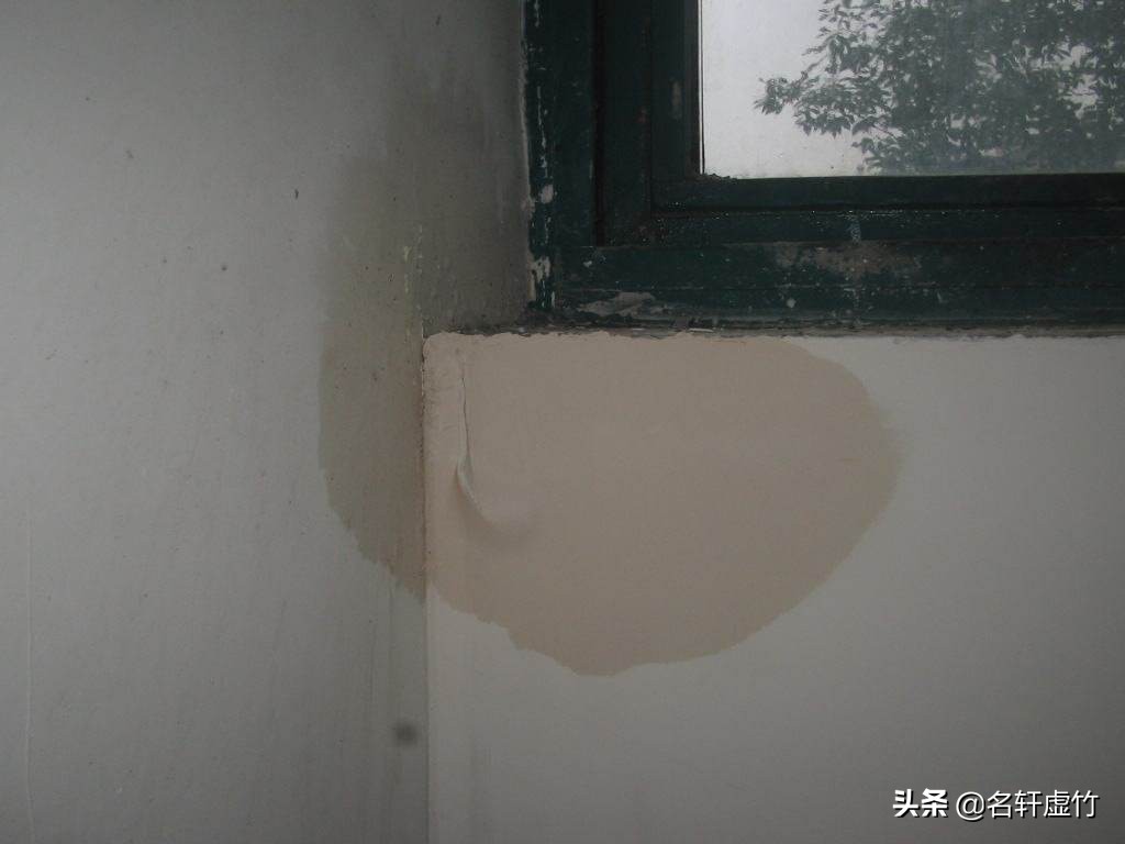 天花板墙体脱皮是什么原因,天花板发霉空鼓起皮什么原因