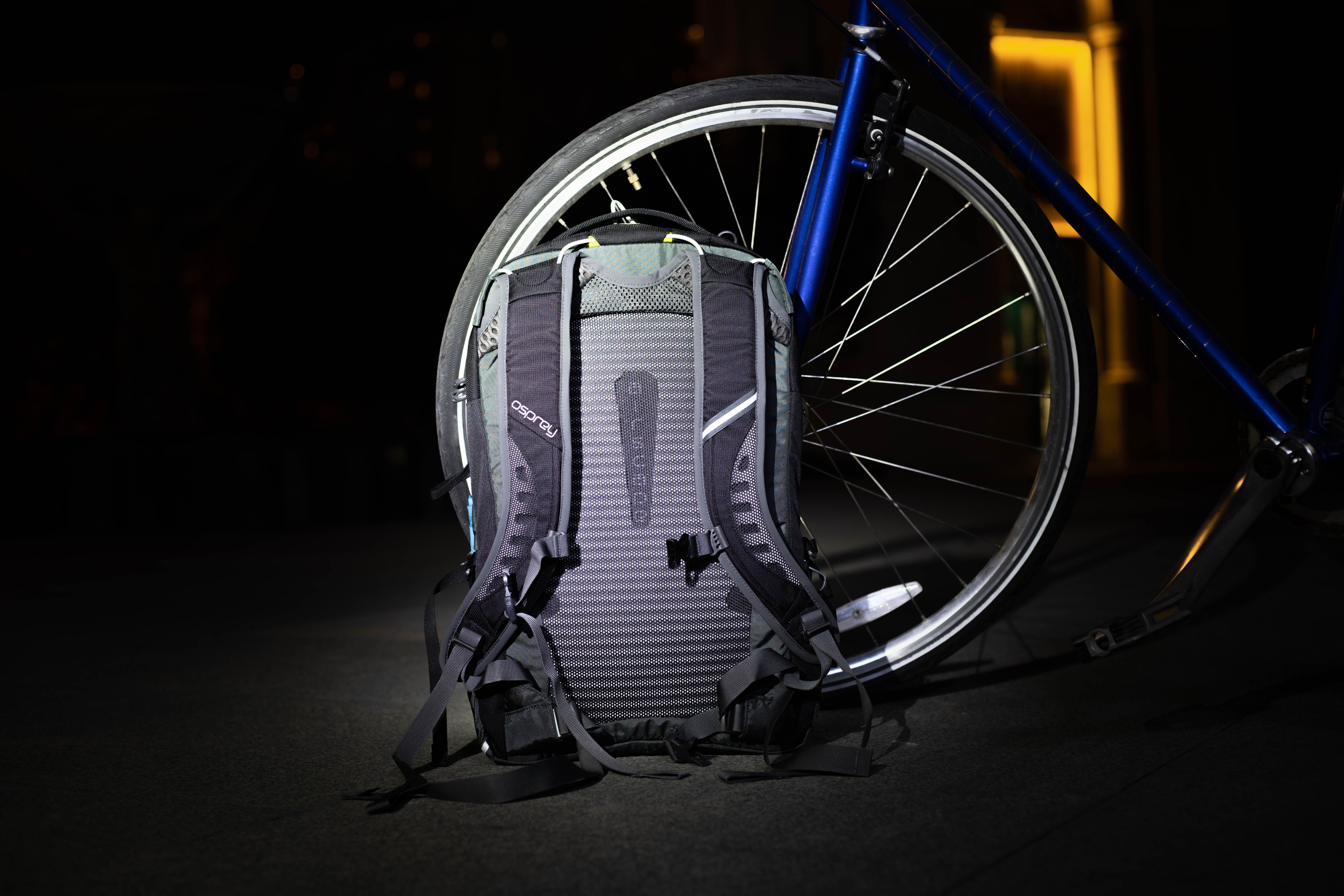 通勤男款双肩包推荐,男人双肩包推荐奢侈品