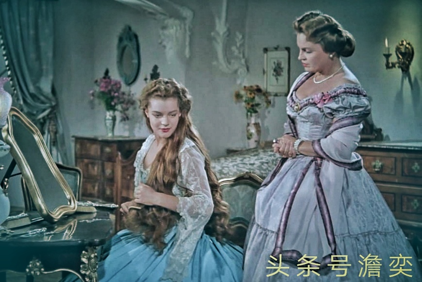 风华绝代的茜茜公主，童话般的爱情最终却以噩梦般的悲剧结尾