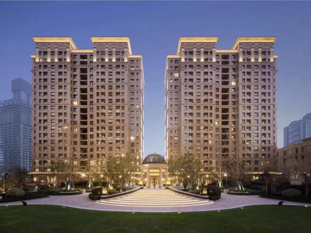 融创轻奢精品,融创年纪