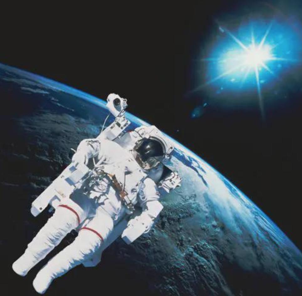 航天服真实揭秘,3000万的航天服是什么样子