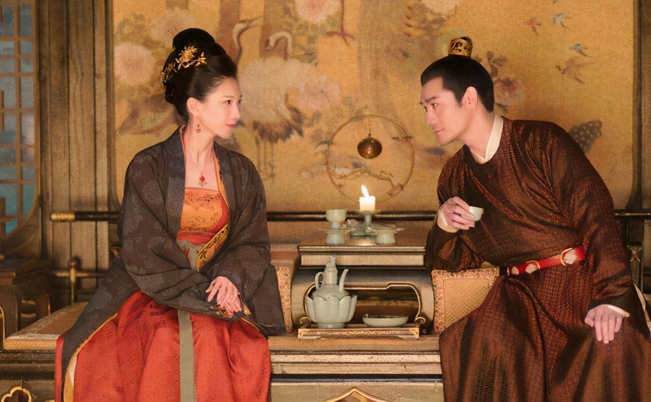 日本韩国中国的传统服装,韩国传统服装vs中国传统服装