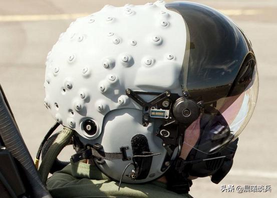 f-22有格斗导弹吗,f-22先进吗