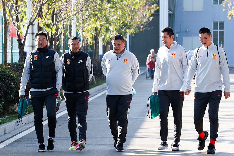 下狠手了,下狠手