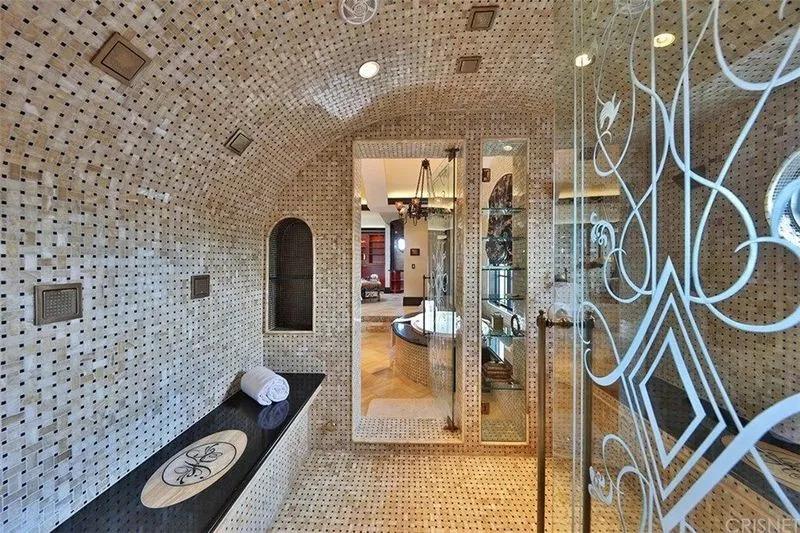 美国网红购豪宅,美国网红买下一万平城堡