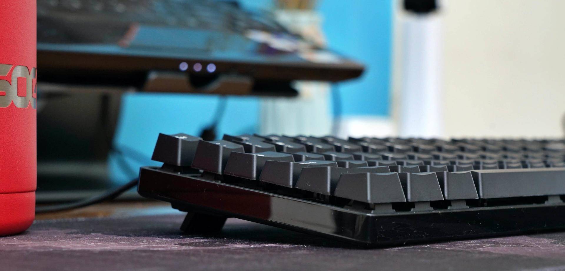 小米cherry版樱桃红轴机械键盘,小米机械键盘cherry版和g50怎么选