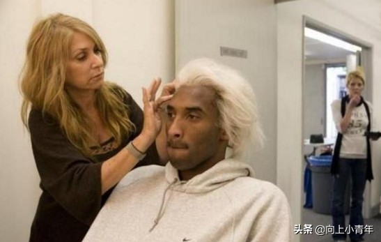 球星扮老人踢球全集,球星扮老人踢球