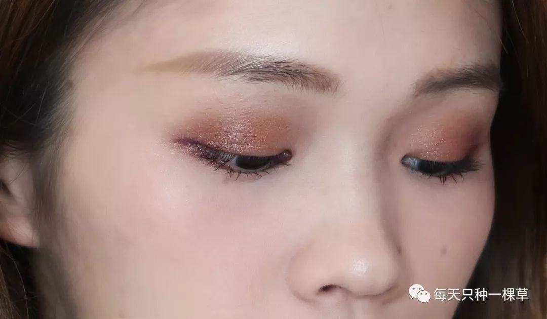 如何快速搞定一个简单的妆容,如何100块搞定全套化妆品