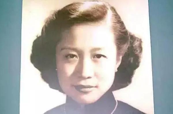 杨振宁和第1任夫人婚姻多少年,杨振宁原配杜致礼出身名门