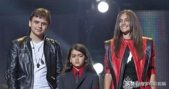 杰克逊的子女近照,迈克尔杰克逊女儿纹身