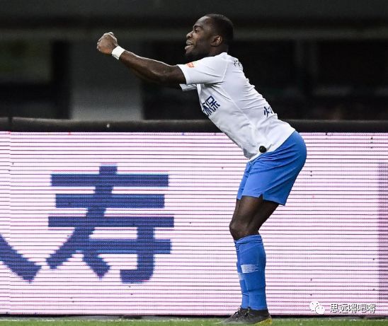 从几内亚弯走出的“黑梅西”阿奇姆彭用速度征服中超