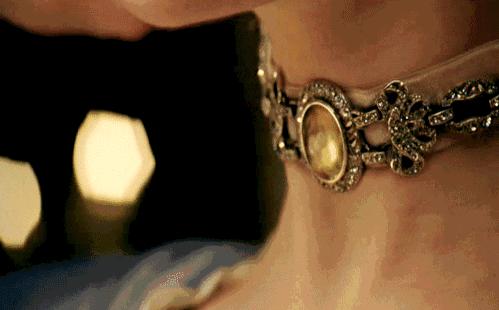 施华洛世奇水晶和玻璃的区别,施华洛世奇人造水晶价值