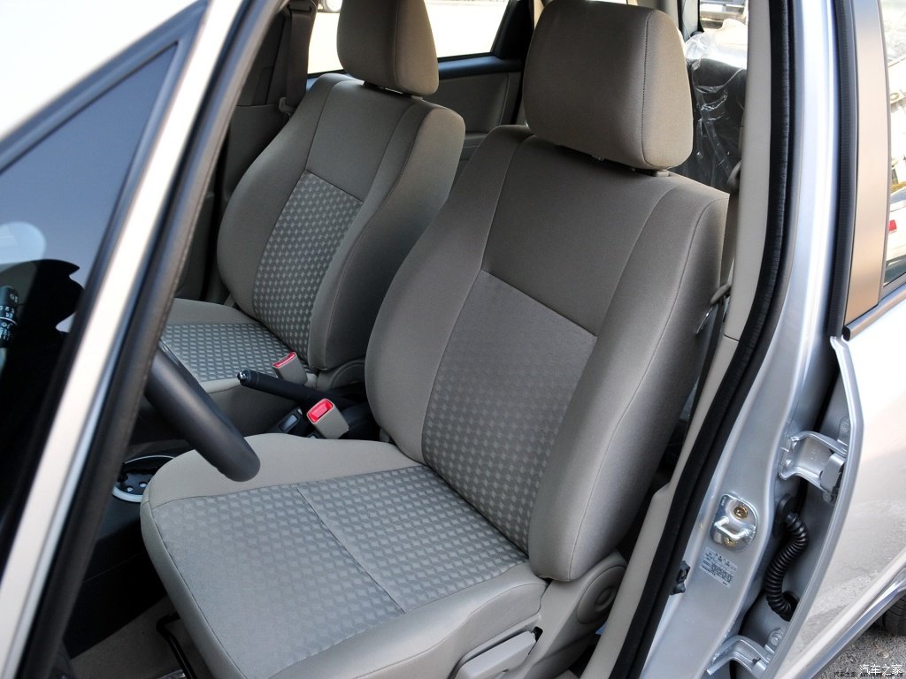 二手手动天语sx4和雨燕哪个值得买,铃木天语sx4哪年的质量比较好