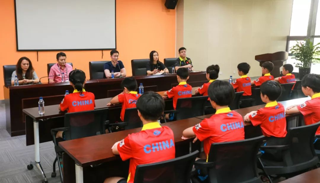 王励勤6岁打球视频,王励勤与国乒交手记录