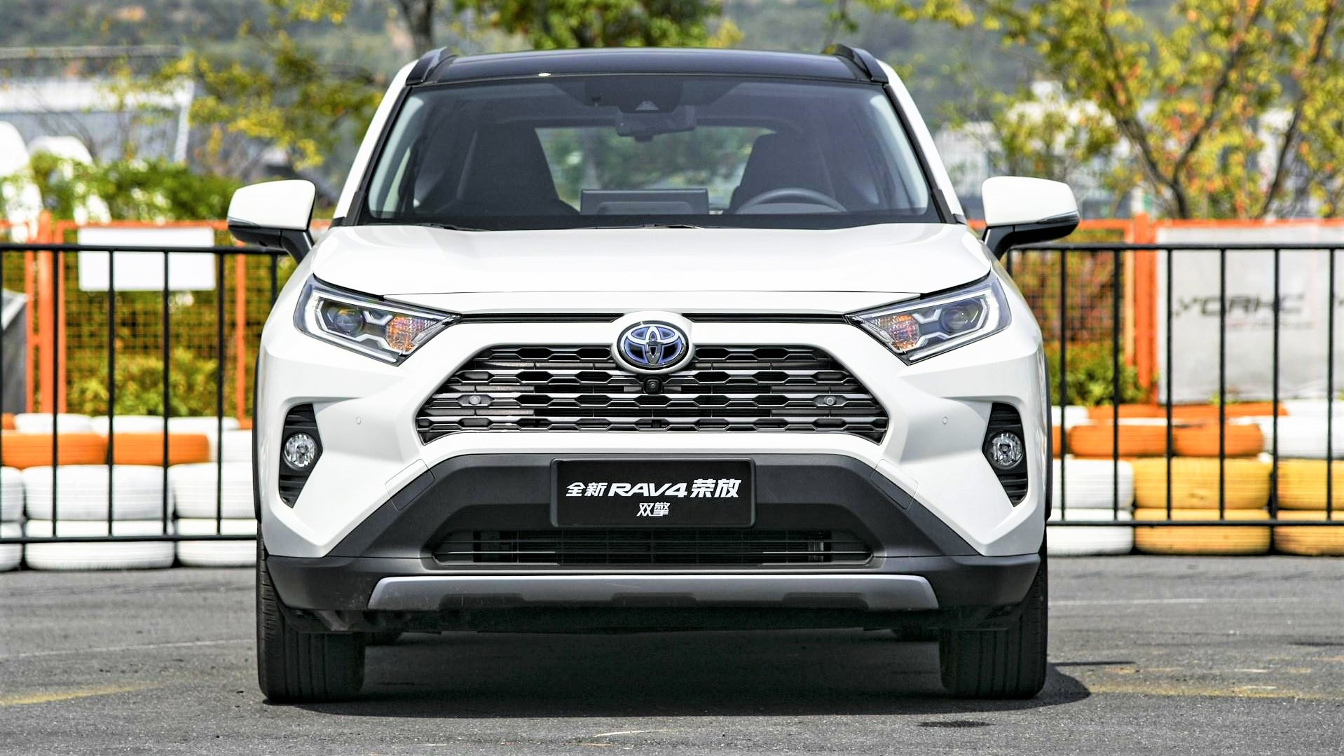 要换代rav4值得买吗,进口rav4二十五万公里值得买吗