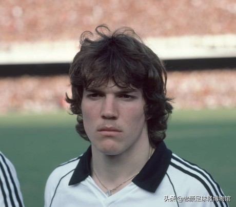 世界足坛历史第一队长,世界足球先生2018第一名