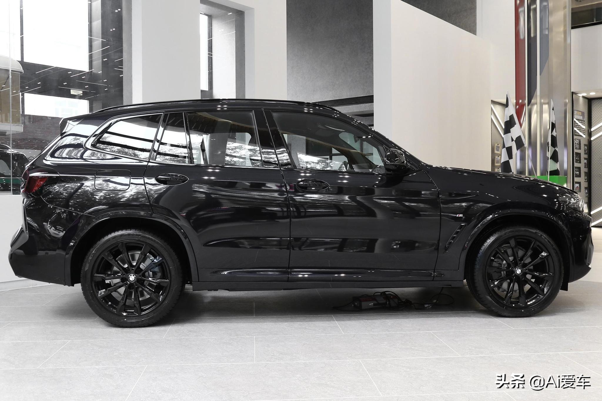 全新宝马x3哪个版本更值得买,降价后的宝马x3外观大气配置全面