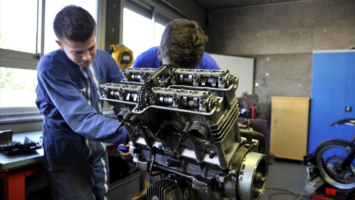 中考被刷下来的学生,中考努力了三年最终还是去了职高