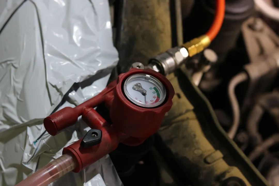 怪兽修车：翻新“老旧状态”的11年起亚索兰托，15万公里重回巅峰