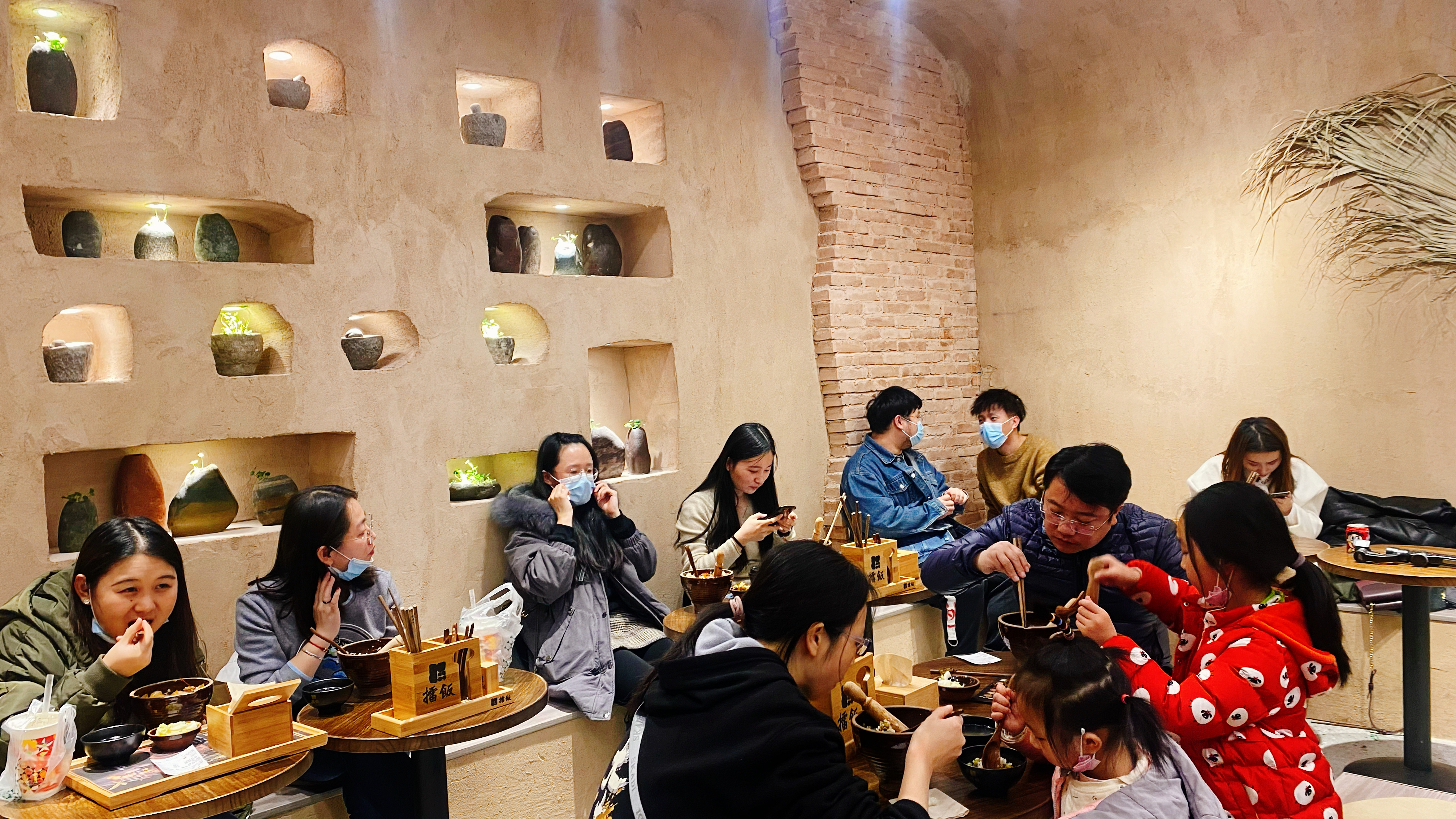 如何创出一个餐饮品牌,中式快餐创业方法分析