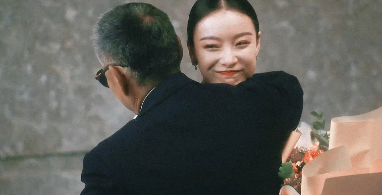 66岁陈道明，惹来33岁倪妮疯狂追求，最终倪妮为何爱上富二代