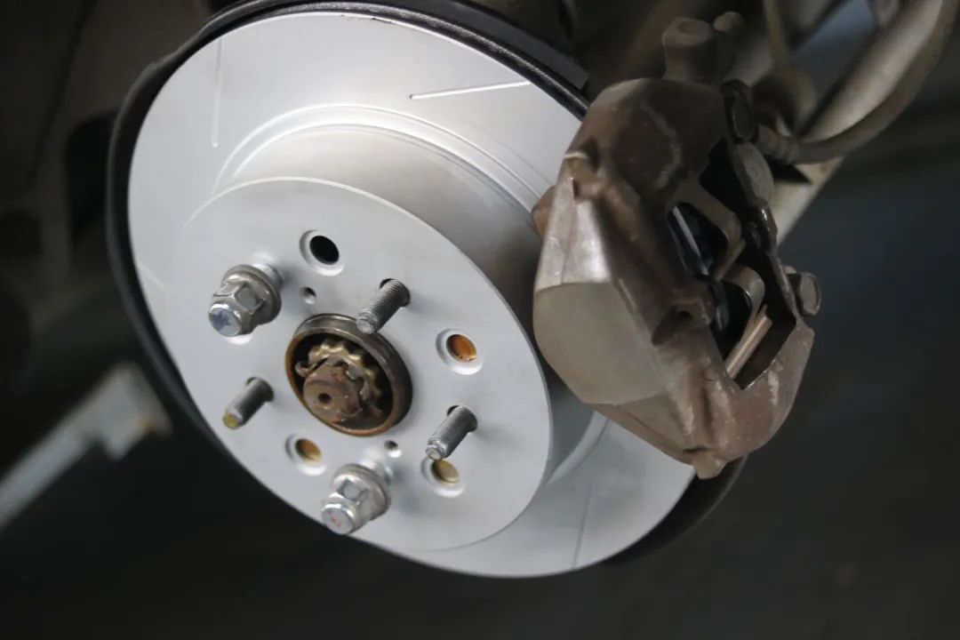 怪兽修车：翻新一辆2005年凌志LS430，当年百万经典车，满血复活