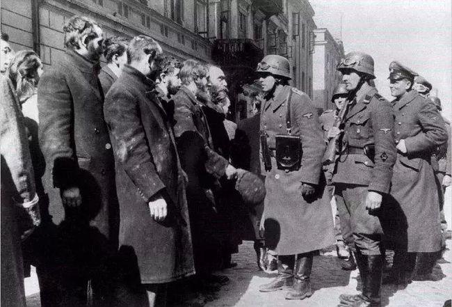 二战时德军鉴别犹太人有多专业,二战期间纳粹人怎么辨别女犹太人