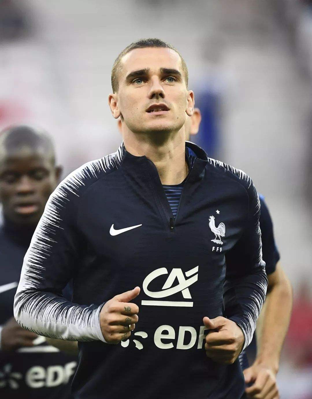 世界足坛十大顶级中锋,世界足坛十大中锋