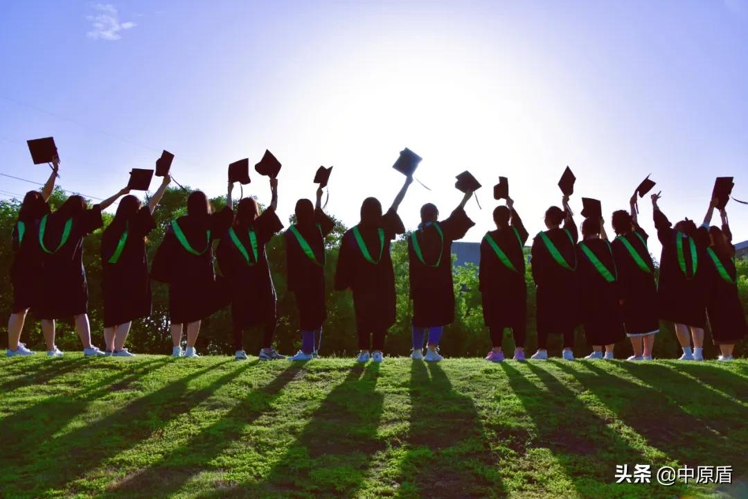 大片来袭！河南各高校凹造型毕业照绝对惊艳到你
