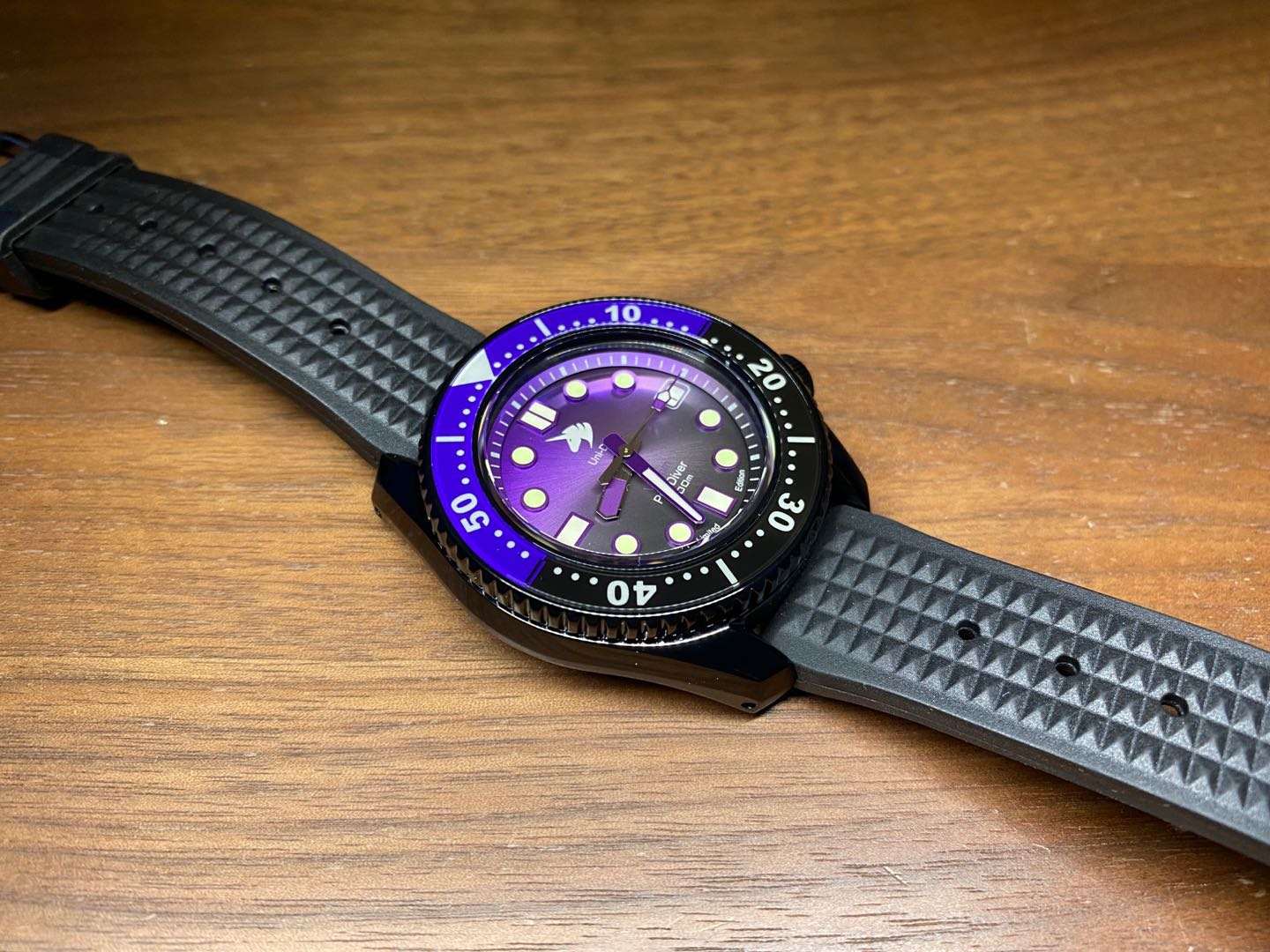 国产水鬼测评视频,毒液六代评测