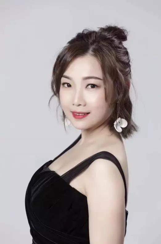 3折起｜那依格格带你去上海第一百货直播购物啦